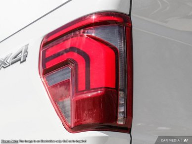 2025 Ford F-150 Platinum - Image 10