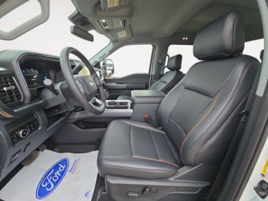 2025 Ford F-350 Super Duty LARIAT  - Premium Audio - Image 8