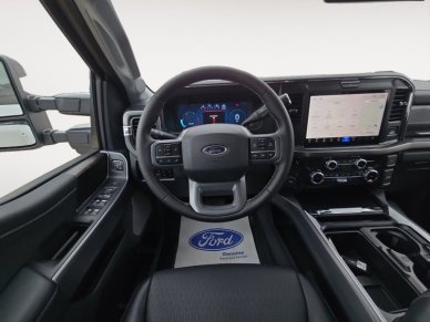 2025 Ford F-350 Super Duty LARIAT  - Premium Audio - Image 11