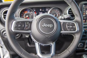 2022 JEEP Wrangler Unlimited Sahara - Image 12