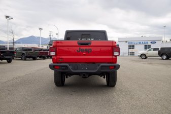 2022 JEEP Gladiator Sport S - Image 4