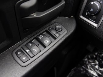2022 RAM 1500 Classic Night Edition - Image 17
