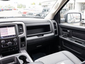 2022 RAM 1500 Classic Night Edition - Image 23