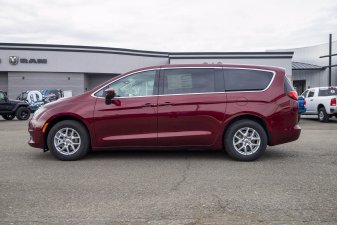 2022 CHRYSLER Grand Caravan SXT - Image 2