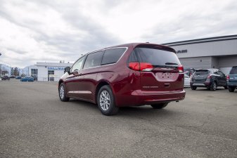 2022 CHRYSLER Grand Caravan SXT - Image 3