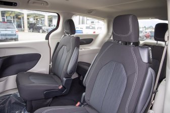 2022 CHRYSLER Grand Caravan SXT - Image 9