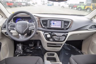 2022 CHRYSLER Grand Caravan SXT - Image 12