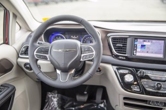 2022 CHRYSLER Grand Caravan SXT - Image 13