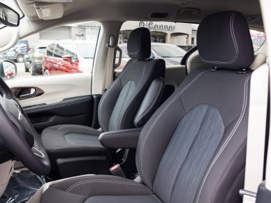 2022 CHRYSLER Grand Caravan SXT - Image 9