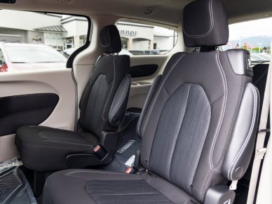2022 CHRYSLER Grand Caravan SXT - Image 16