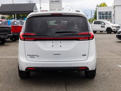 2022 CHRYSLER Pacifica Touring - Image 5