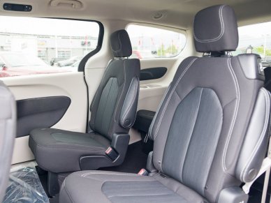 2022 CHRYSLER Grand Caravan SXT - Image 21