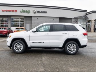 2022 JEEP Grand Cherokee WK Laredo - Image 2