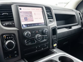 2022 RAM 1500 Classic Night Edition - Image 12