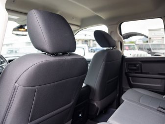 2022 RAM 1500 Classic Night Edition - Image 18