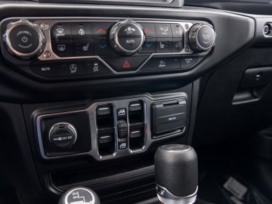 2022 JEEP Wrangler Unlimited Sport Altitude - Image 12