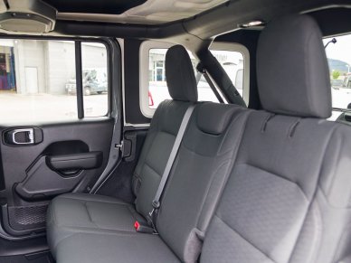 2022 JEEP Wrangler Unlimited Sport Altitude - Image 15