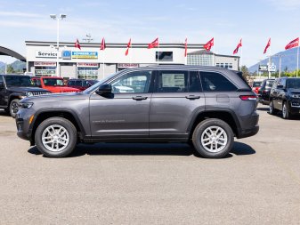 2022 JEEP All-New Grand Cherokee Laredo - Image 3