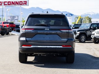 2022 JEEP All-New Grand Cherokee Laredo - Image 5