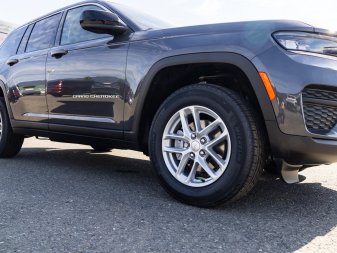 2022 JEEP All-New Grand Cherokee Laredo - Image 7