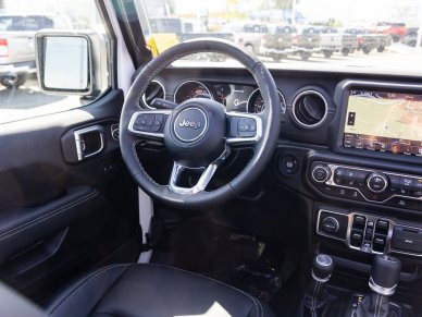 2022 JEEP Wrangler Unlimited Sahara - Image 21