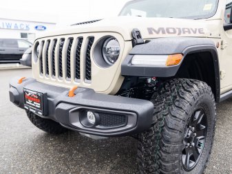 2022 JEEP Gladiator Mojave - Image 9