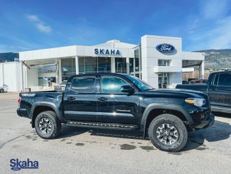 2021 TOYOTA Tacoma 4WD TRD Off-Road, No Accidents, Like New! - Image 4