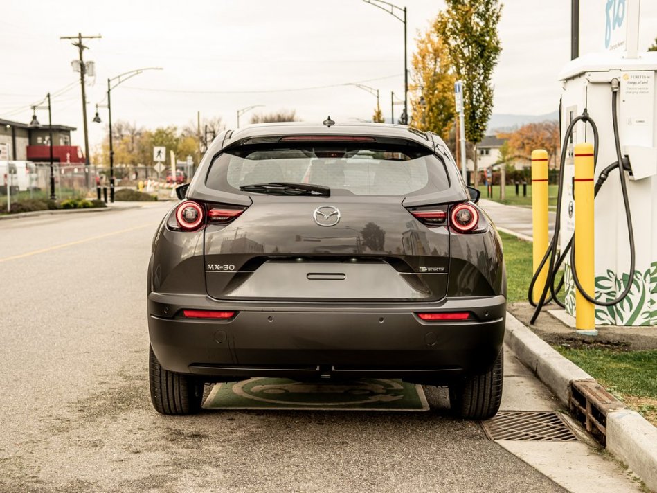 MAZDA MX-30 GS JM1DRACB3N0100241 55800