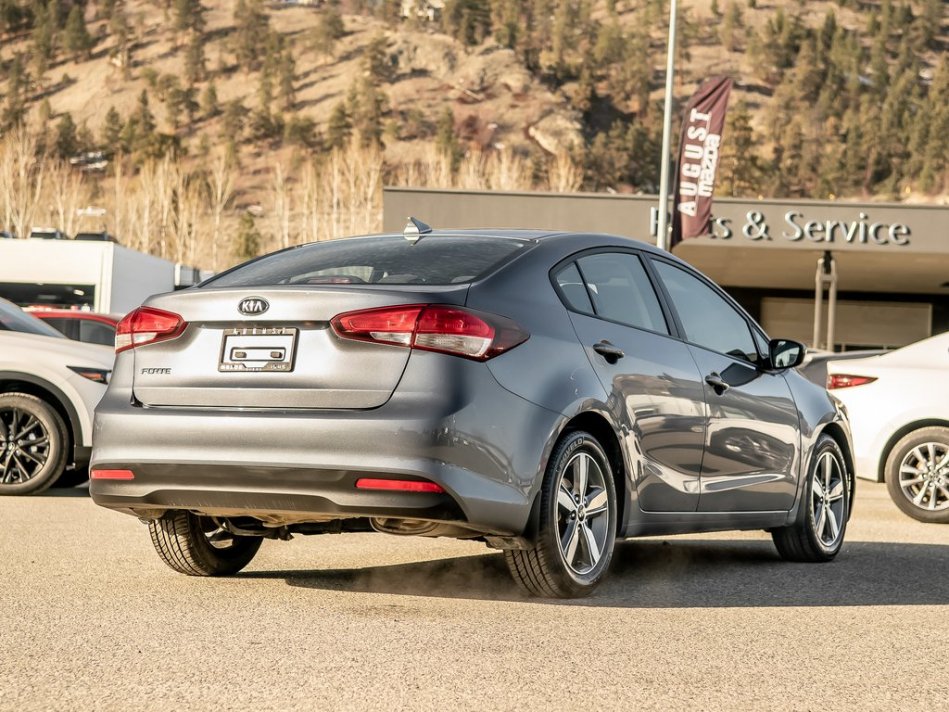 KIA Forte LX 3KPFL4A71JE211026 59040