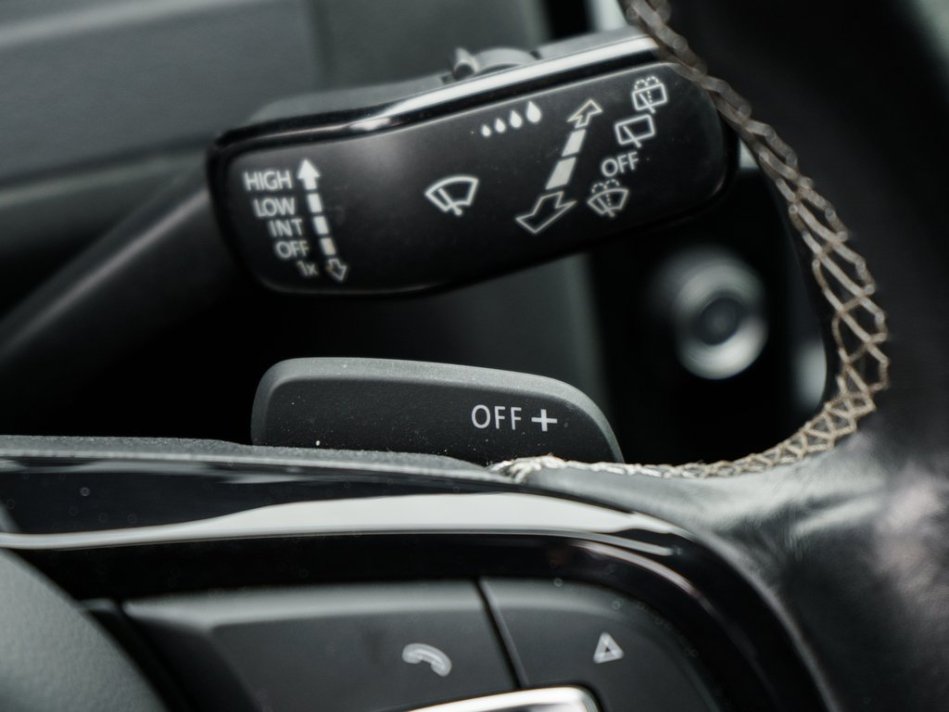 VOLKSWAGEN Golf R BASE WVWLF7AU1GW112402 59975