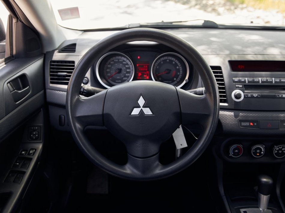 MITSUBISHI Lancer DE JA3AU16U19U603939 62324