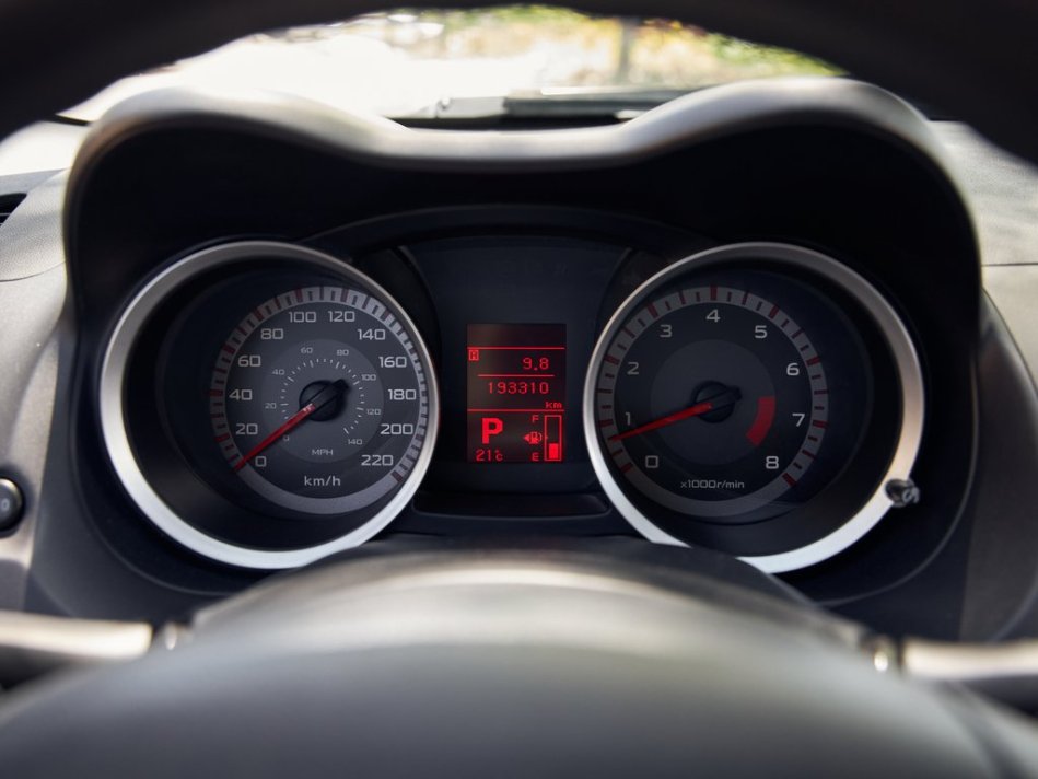 MITSUBISHI Lancer DE JA3AU16U19U603939 62325