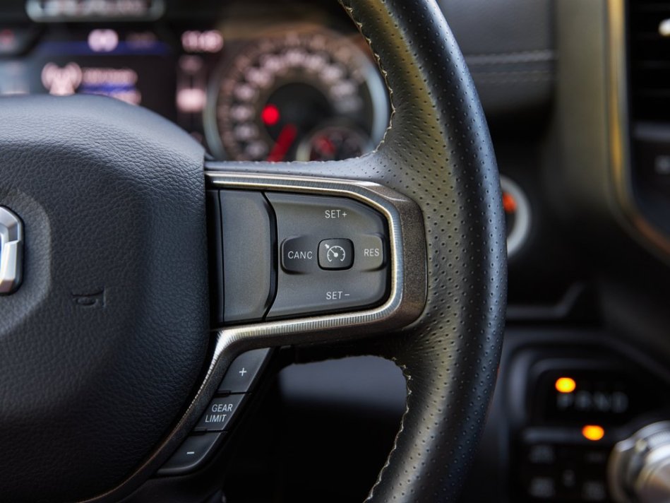 RAM 1500 SPORT 1C6SRFTT9MN552796 62561