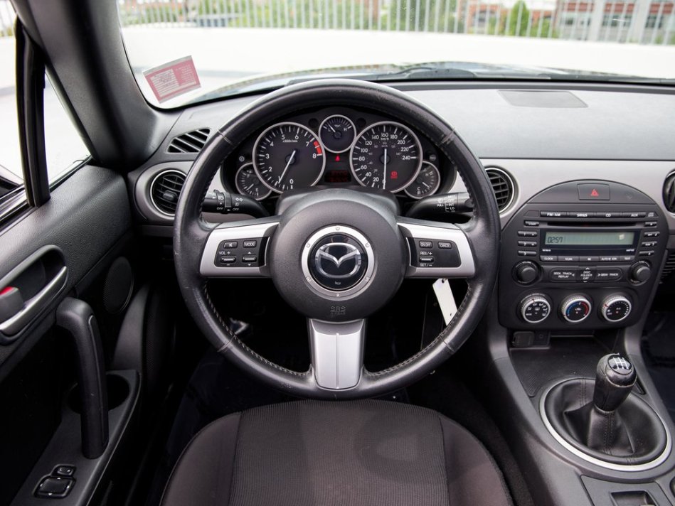 MAZDA MX-5 GX JM1NC2EF9A0210801 62474