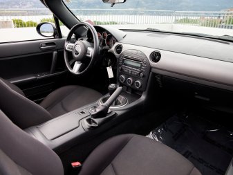 MAZDA MX-5 GX JM1NC2EF9A0210801 62472