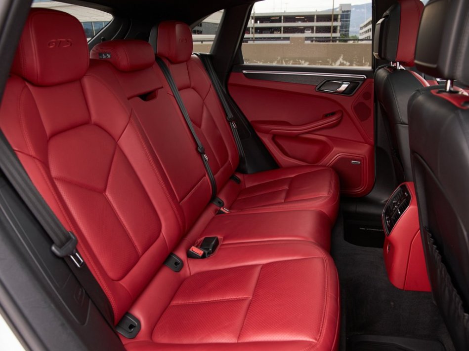 PORSCHE Macan GTS WP1AG2A53HLB55656 62505