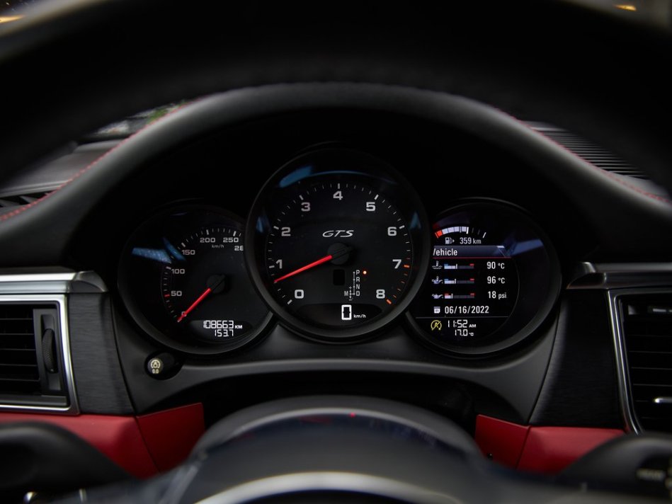 PORSCHE Macan GTS WP1AG2A53HLB55656 62512