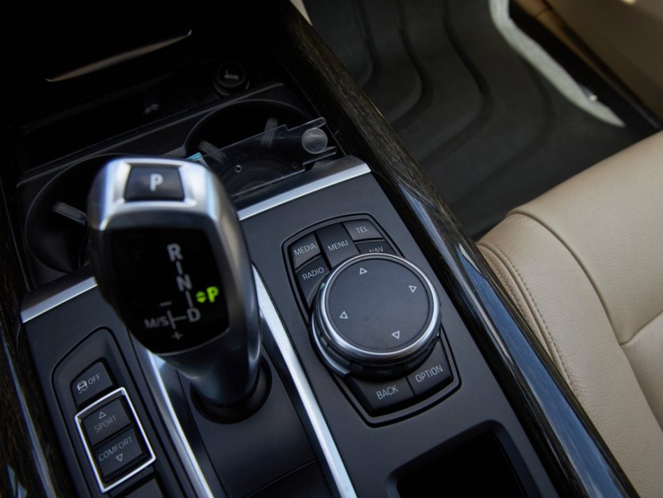 BMW X5 XDRIVE35I 5UXKR0C55F0P14381 62602