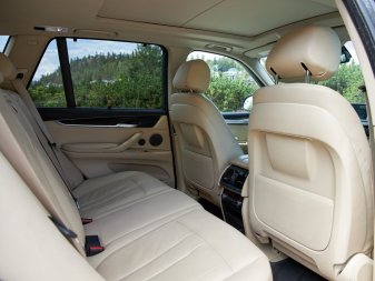 BMW X5 XDRIVE35I 5UXKR0C55F0P14381 62590