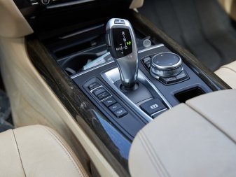 BMW X5 XDRIVE35I 5UXKR0C55F0P14381 62601