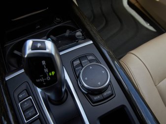 BMW X5 XDRIVE35I 5UXKR0C55F0P14381 62602