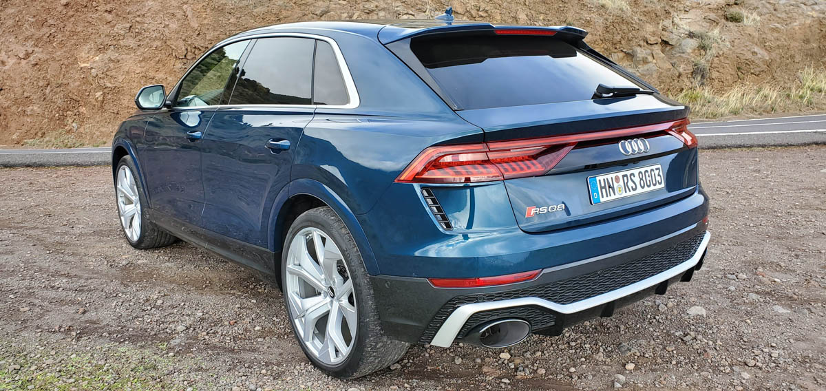 zack spencer for eyes on auto dives into the sleek and sexy 2020 audi rs q8