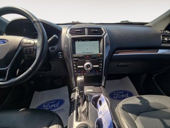2017 Ford Explorer Limited  - Heated Seats - Navigation - Image 10