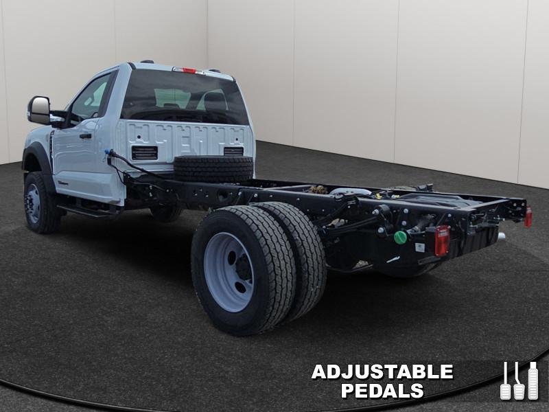 Ford Super Duty F-600 DRW XLT  - Diesel Engine 1FDFF6LT3SDA08747 121086