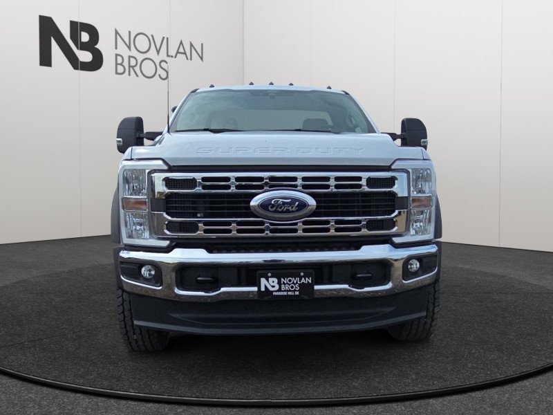 Ford Super Duty F-600 DRW XLT  - Diesel Engine 1FDFF6LT3SDA08747 121090