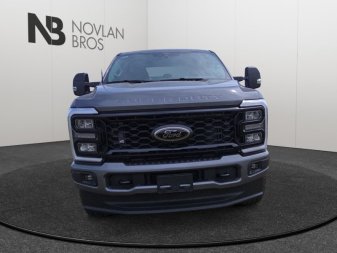 Ford F-350 Super Duty XLT  - Diesel Engine 1FT8W3BT2SED88428 125075