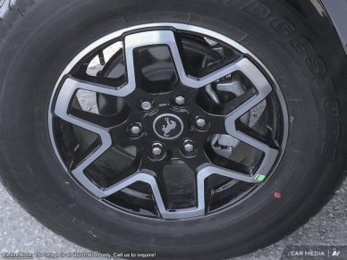 2025 Ford Bronco Outer Banks - Image 6