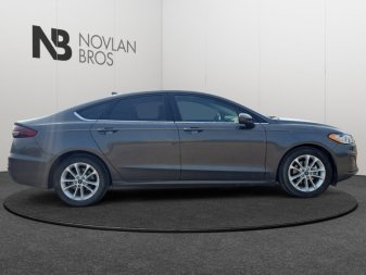 2020 Ford Fusion SE  - Heated Seats - Navigation - Image 5