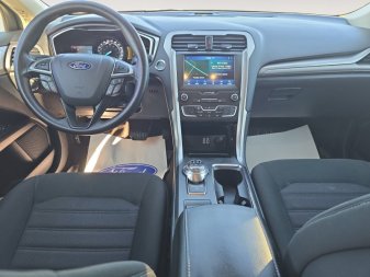 2020 Ford Fusion SE  - Heated Seats - Navigation - Image 9