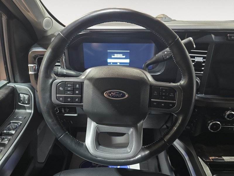 Ford F-350 Super Duty Lariat  - Diesel Engine 1FT8W3BT1PED87150 131239